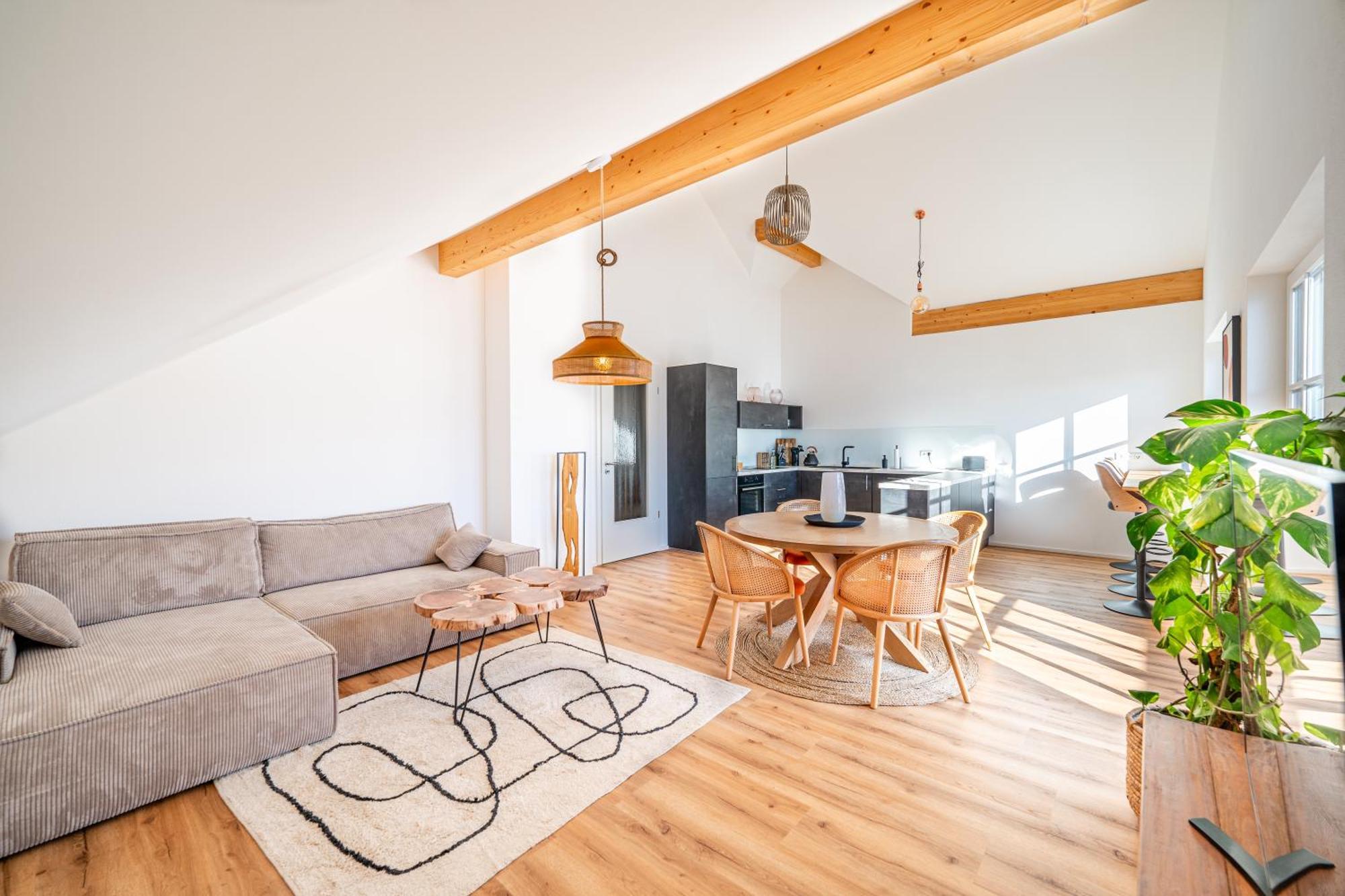 Liboria I Traumhafte Ferienwohnung In Aidling Am Riegsee Mit Atemberaubendem Blick Auf Die Majestaetische Zugspitze! Exterior photo