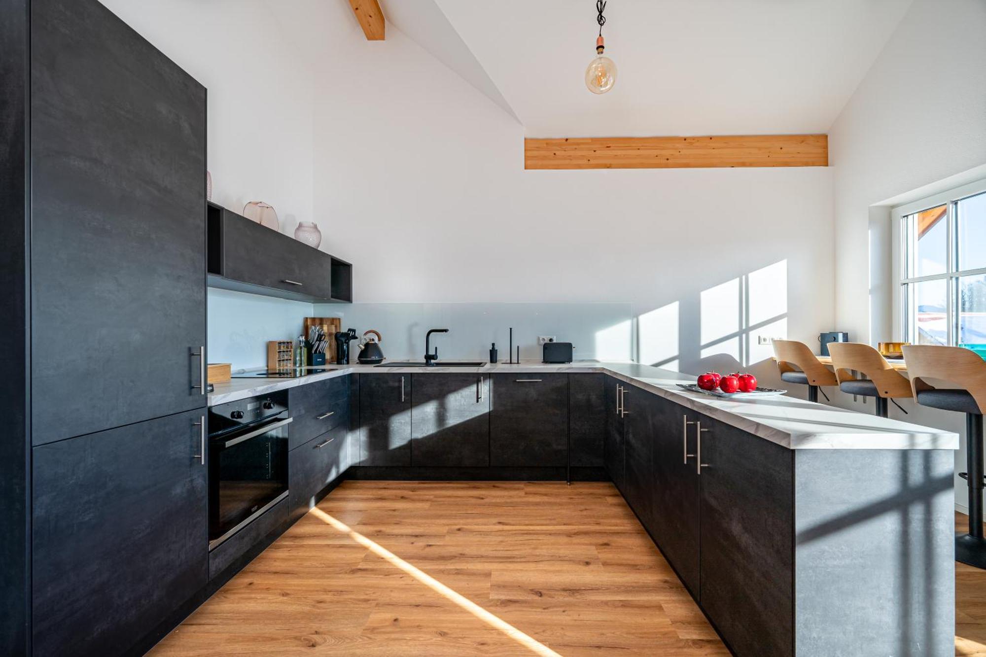 Liboria I Traumhafte Ferienwohnung In Aidling Am Riegsee Mit Atemberaubendem Blick Auf Die Majestaetische Zugspitze! Exterior photo