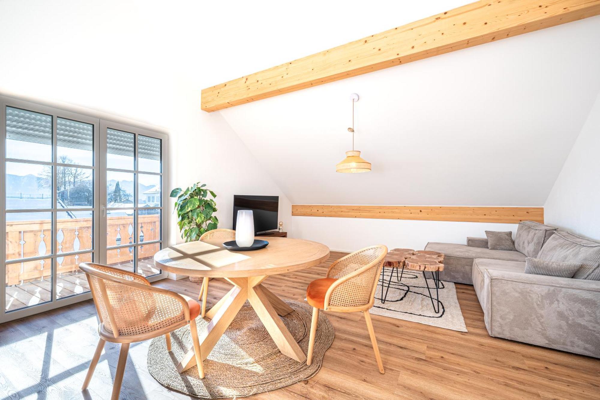 Liboria I Traumhafte Ferienwohnung In Aidling Am Riegsee Mit Atemberaubendem Blick Auf Die Majestaetische Zugspitze! Exterior photo